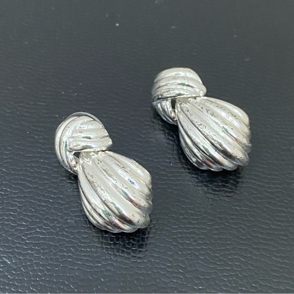 Vintage MONET Silver-tone Knot Door Knocker Earrings 16.5g - Picture 7 of 11